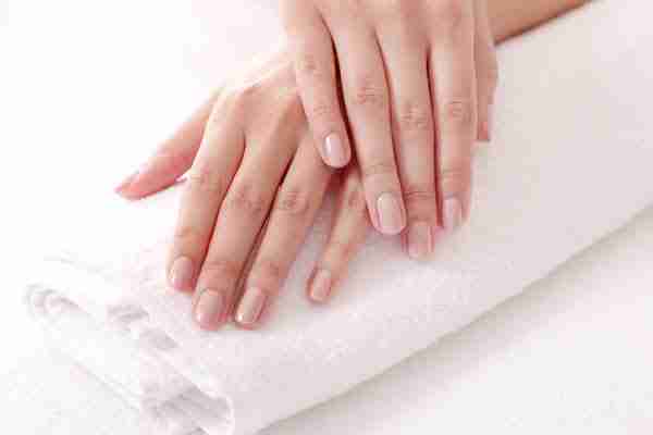 Cuidados estéticos básicos de uñas