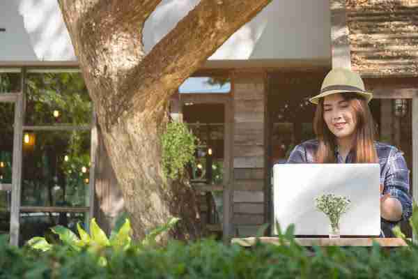 Aplicaciones Informáticas Para La Gestión Del Alojamiento Rural